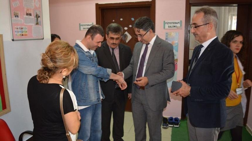 Kaymakam Aydın&rsquo;dan &Ouml;zel Eğitim Ve Rehabilitasyon Merkezi Ziyareti