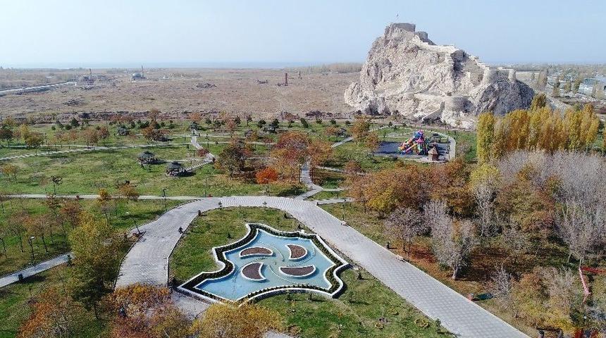 Atat&uuml;rk K&uuml;lt&uuml;r Parkı Yenilendi
