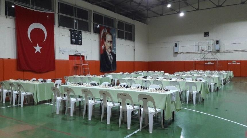 Enez&rsquo;de Satran&ccedil; Turnuvası Heyecanı