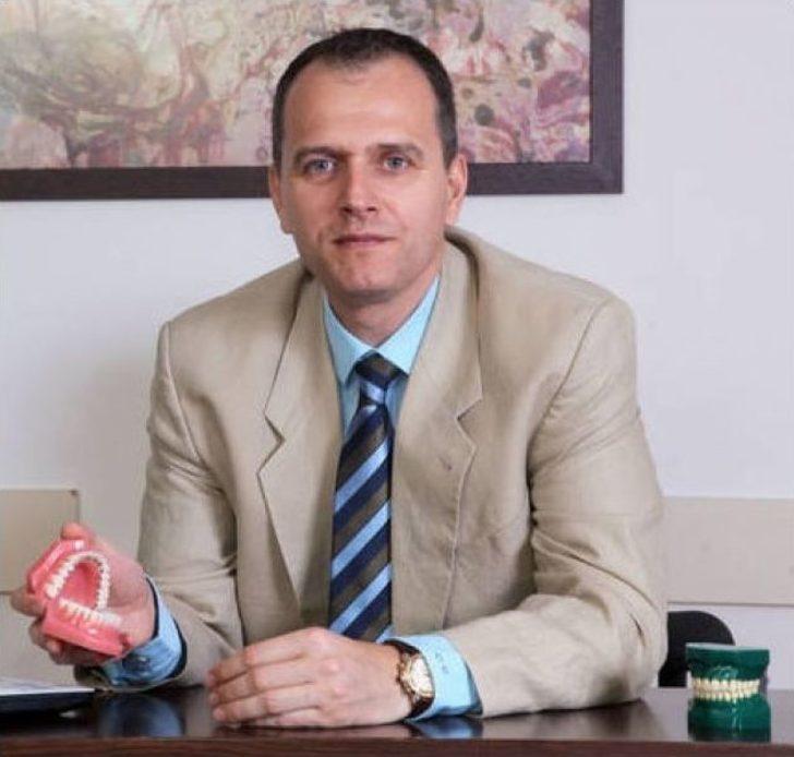 Dr. Cem Caniklioğlu, Görünmeyen Diş Tellerini Anlattı