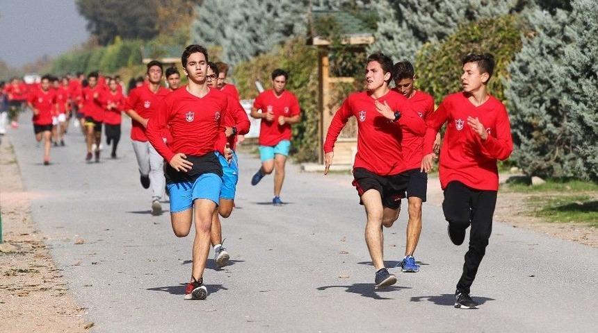 &rsquo;ata&rsquo; İ&ccedil;in Koştular