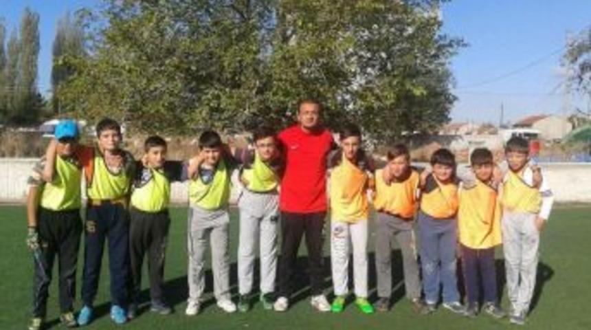 Aslanapa&rsquo;da Futbol Kursu