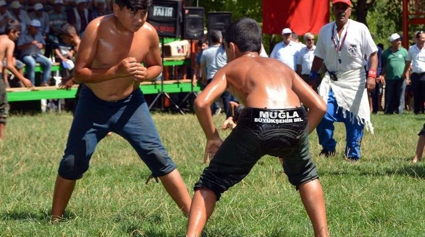 B&uuml;y&uuml;kşehir&rsquo;in G&uuml;reş&ccedil;ileri Er Meydanında 26 Madalya Aldı