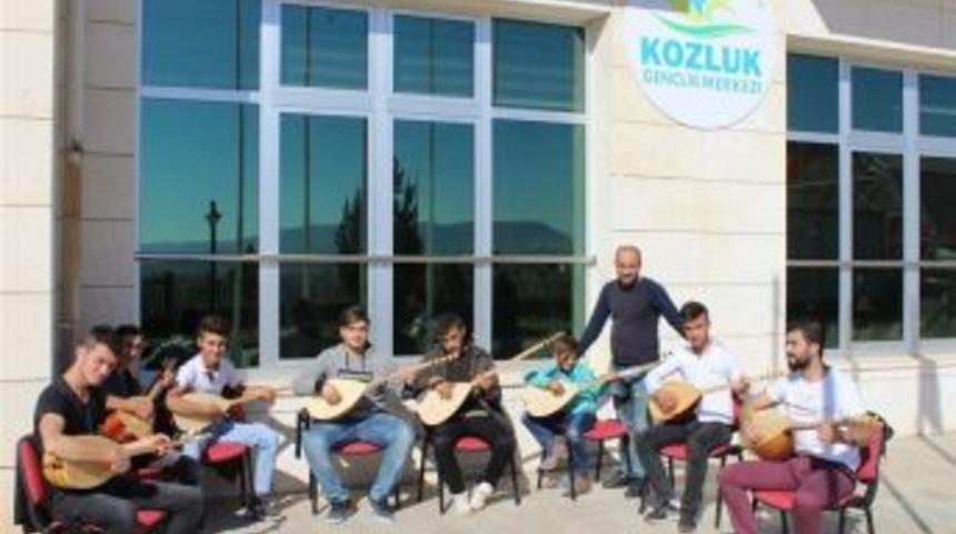 Kozluklu Gen&ccedil;ler Bağlamayı Sevdi