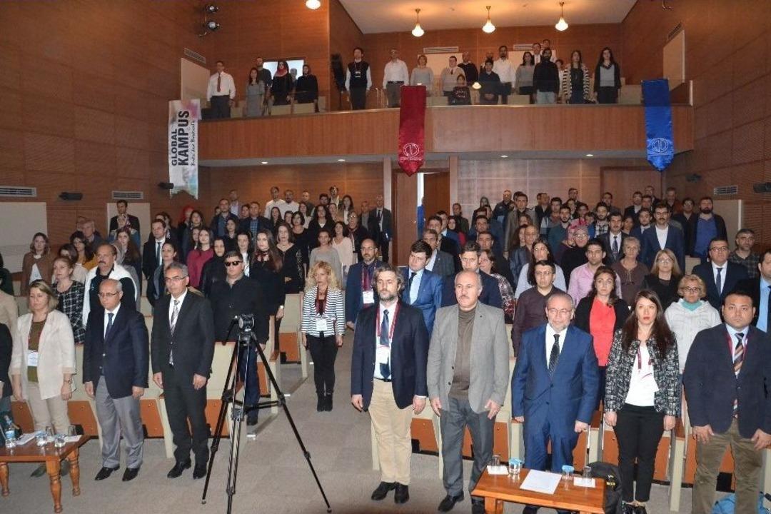 A&ouml;f&rsquo;de Dereceye Giren &Ouml;ğrencilere Takdir Belgesi