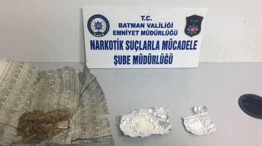Batman’da Esrar Ve Metamfetamin Ele Geçirildi
