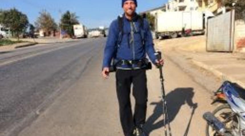 Y&uuml;r&uuml;yerek İsrail&rsquo;e Giden Alman