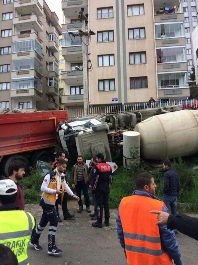 Trabzon’da 24 Saat İçinde Aynı Yerde İkinci Hafriyat Kamyonu Kazası: 2 Yaralı