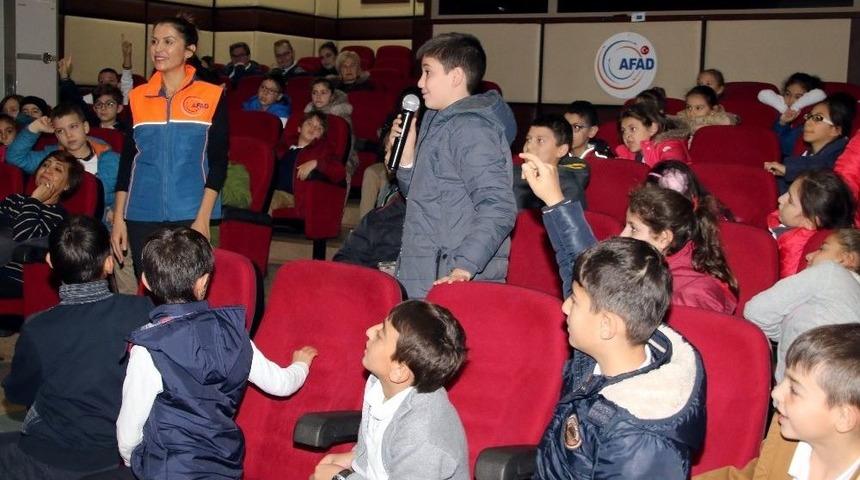 Depremden Nasıl Korunacaklarını Yaşayarak &Ouml;ğrendiler