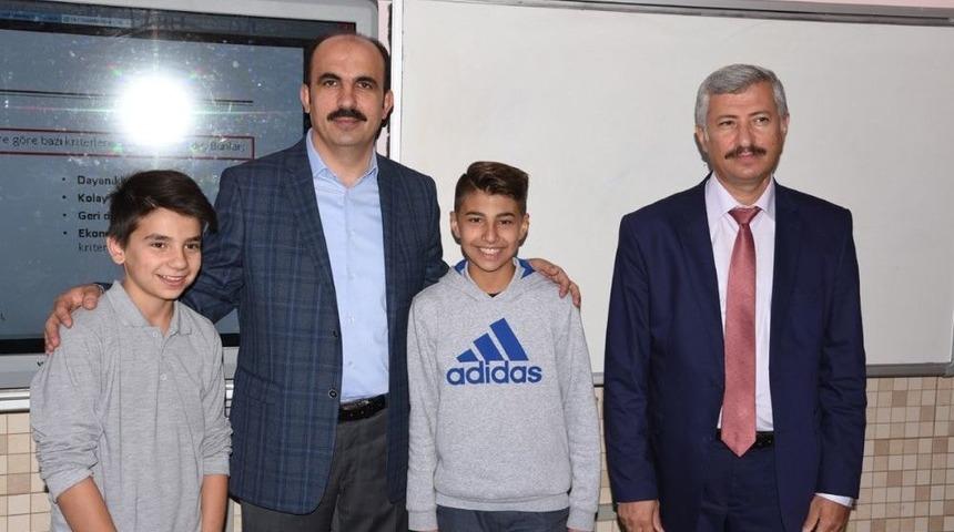 Başkan Altay, &Ouml;ğrencilerin Davetini Kırmadı