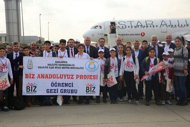 Haliliyeli &Ouml;ğrenciler İstanbul&rsquo;a Uğurlandı 1
