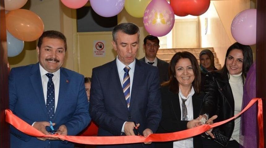 Şehit Hamdi Bey İlkokulu Z K&uuml;t&uuml;phane A&ccedil;ılışı