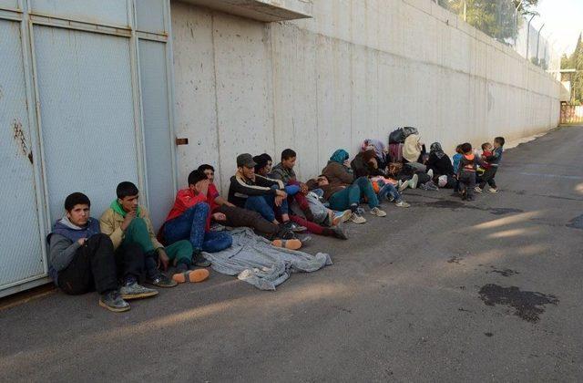 Hatay&rsquo;da 33 M&uuml;lteci Yakalandı 2