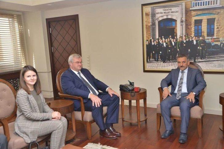 Ukrayna’dan Türk İş Adamlarına Davet G5