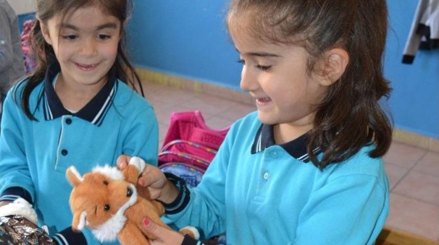 Battalgazi Belediyesi &Ccedil;ocukların Y&uuml;z&uuml;n&uuml; G&uuml;ld&uuml;rmeye Devam Ediyor