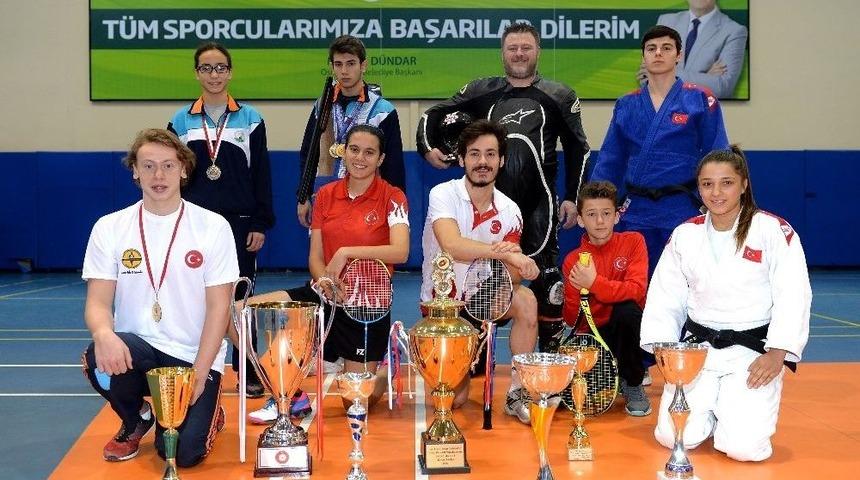 Milli Takımlara Osmangazi İmzası