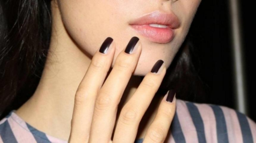 Kont&uuml;r Tekniğinde Yeni Moda: Tırnak Kont&uuml;r&uuml;