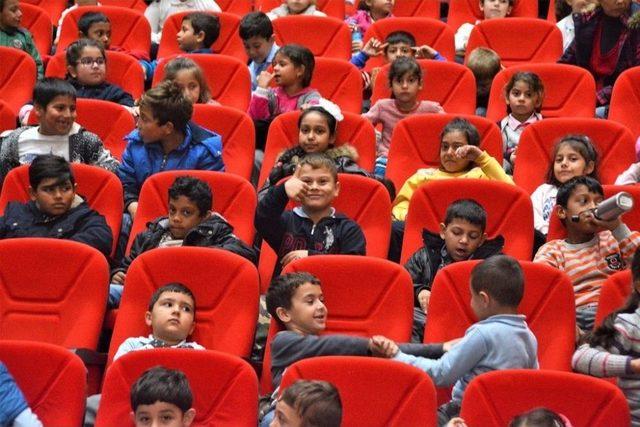 Süleymanpaşa Belediyesi Çocukları Masal Diyarlarına Götürüyor