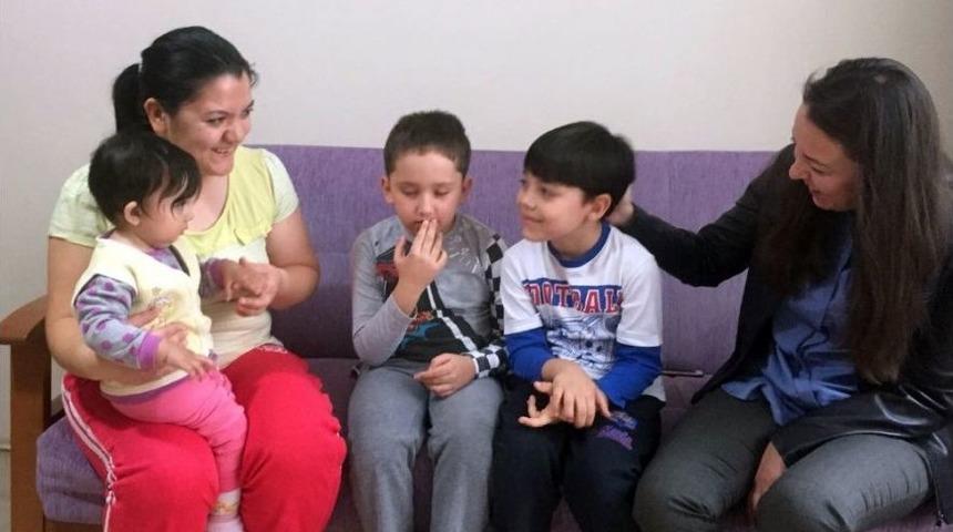 Ak Parti Kadın Kollarının Hasta Ziyaretleri