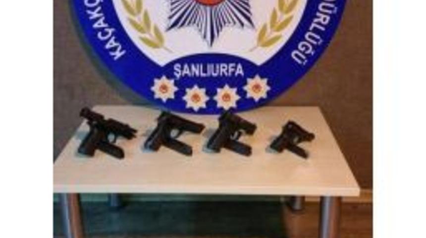 Şanlıurfa&rsquo;da 4 Ruhsatsız Tabanca Ele Ge&ccedil;irildi