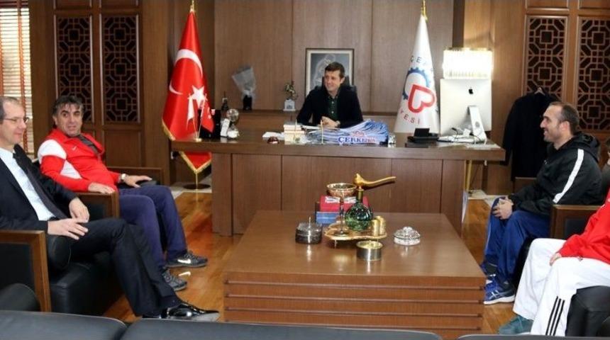 Milli Sporcu Alperen Ayaz, &Ccedil;erkezk&ouml;y&rsquo;&uuml; Balkan Şampiyonası&rsquo;nda Temsil Edecek