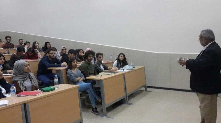 Mevlana Değişim Programı K&ouml;pr&uuml;ler Kurmaya Devam Ediyor