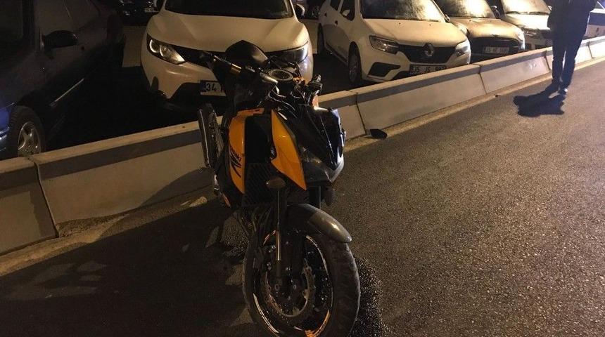 İzmir&rsquo;de Trafik Kazası: 1 &Ouml;l&uuml;, 1 Ağır Yaralı