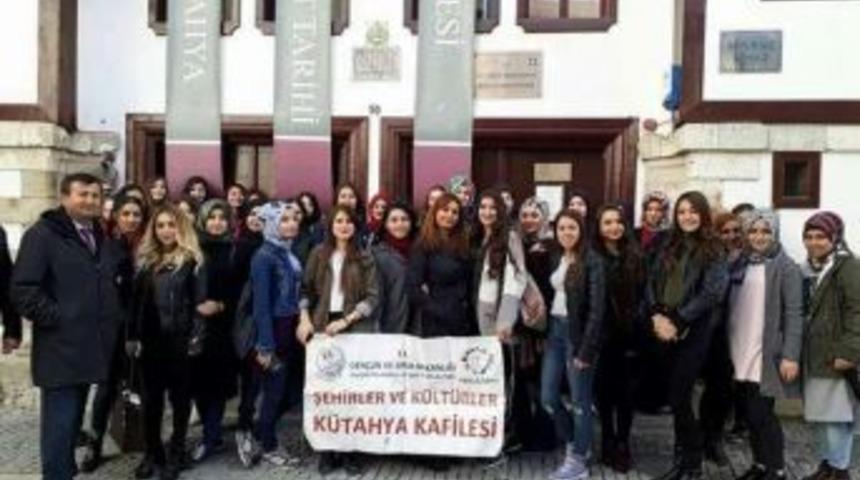 Şaphane&rsquo;de Meslek Y&uuml;ksekokulu Ve Lise &Ouml;ğrencilerine K&uuml;lt&uuml;r Gezisi