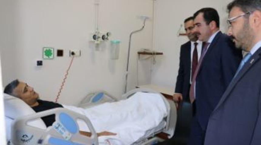 Erdem Ve &Ouml;zmen&rsquo;den Arslan&rsquo;a &lsquo;ge&ccedil;miş Olsun&rsquo; Ziyareti