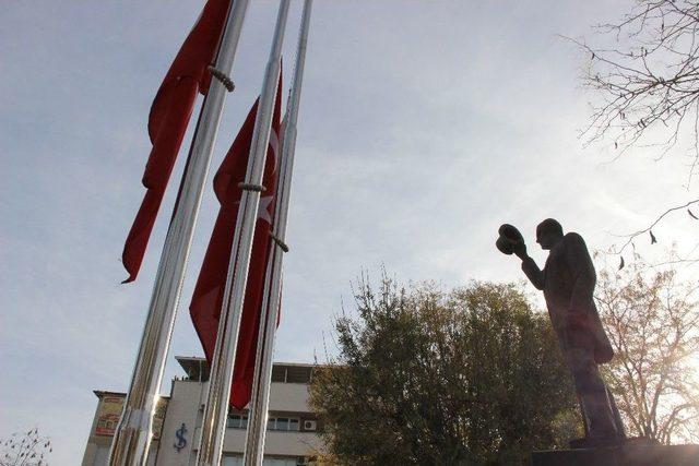 Karaman&rsquo;da 10 Kasım T&ouml;renleri 1