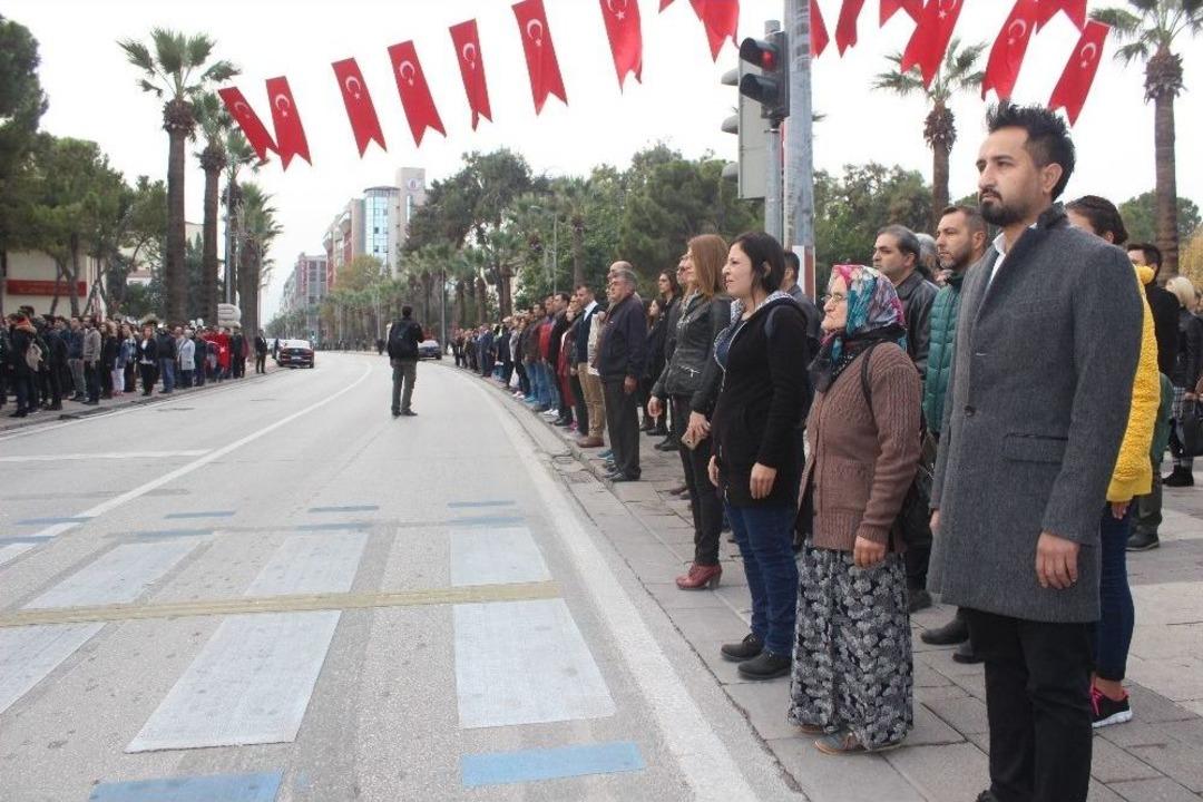 Denizli&rsquo;de Atat&uuml;rk&rsquo;&uuml; Anma Programı