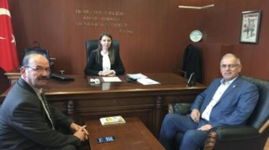 Mahmudiye İl&ccedil;esine Atanan İlk Kadın Kaymakam G&ouml;revine Başladı