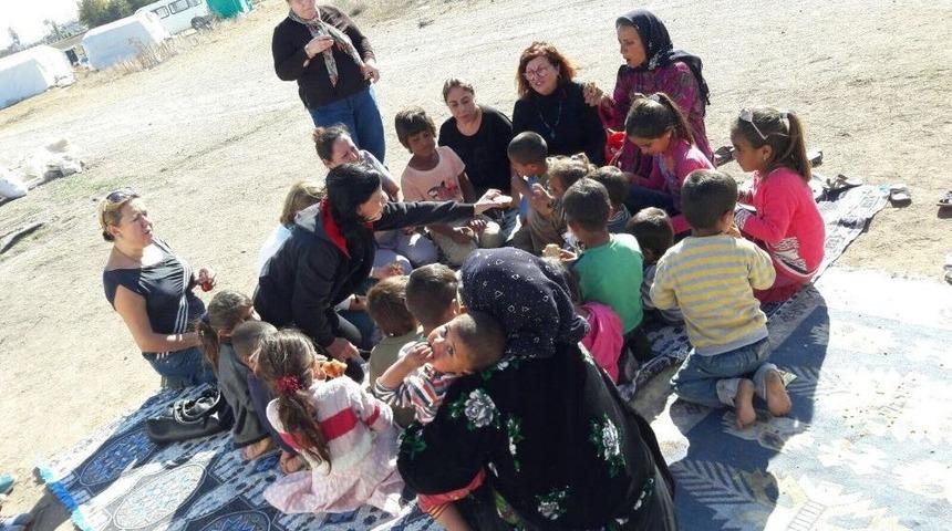 Chp Kadın Kolları Üyeleri Mevsimlik İşçi Çadırlarında