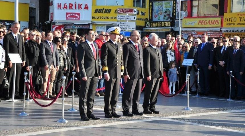 Atat&uuml;rk, Marmaris&rsquo;te T&ouml;renle Anıldı