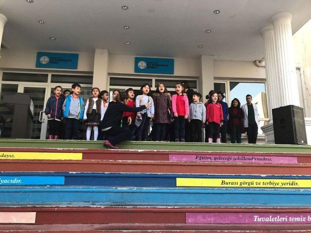 Diyarbakır Bilfen-bilnet Okulları Atatürk’ü Sevdiği Şarkılarla Andı