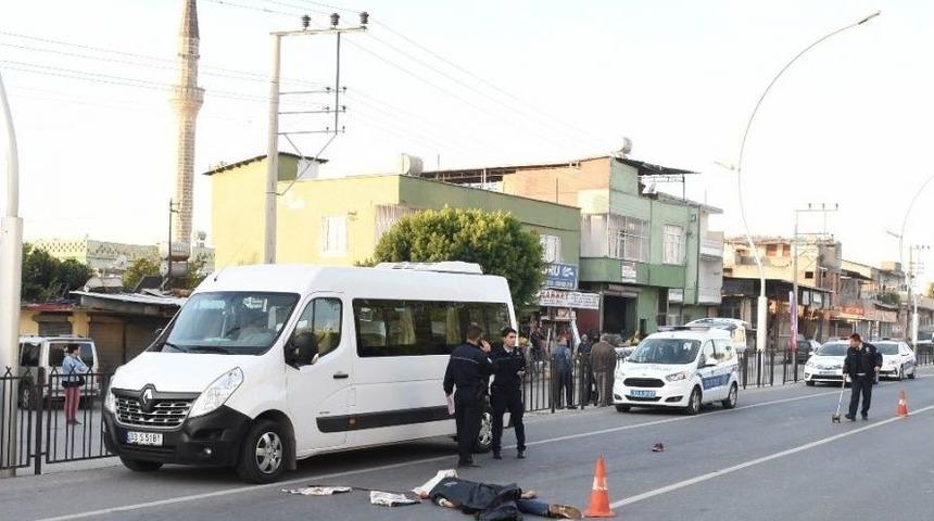 Minib&uuml;s&uuml;n &Ccedil;arptığı Suriyeli Gen&ccedil; Hayatını Kaybetti
