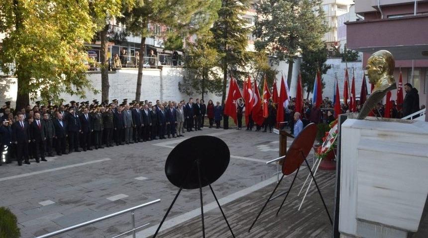 Niksar&rsquo;da 10 Kasım Atat&uuml;rk&rsquo;&uuml; Anma T&ouml;reni