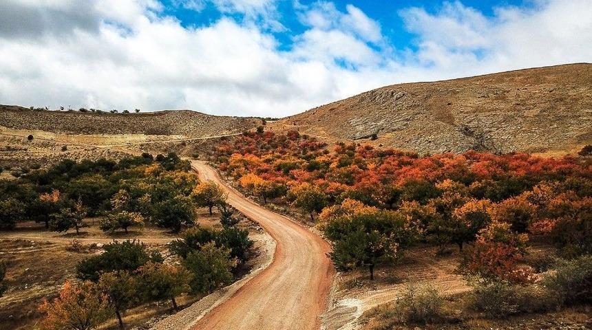 Hekimhan&rsquo;da Yol &Ccedil;alışmaları Devam Ediyor