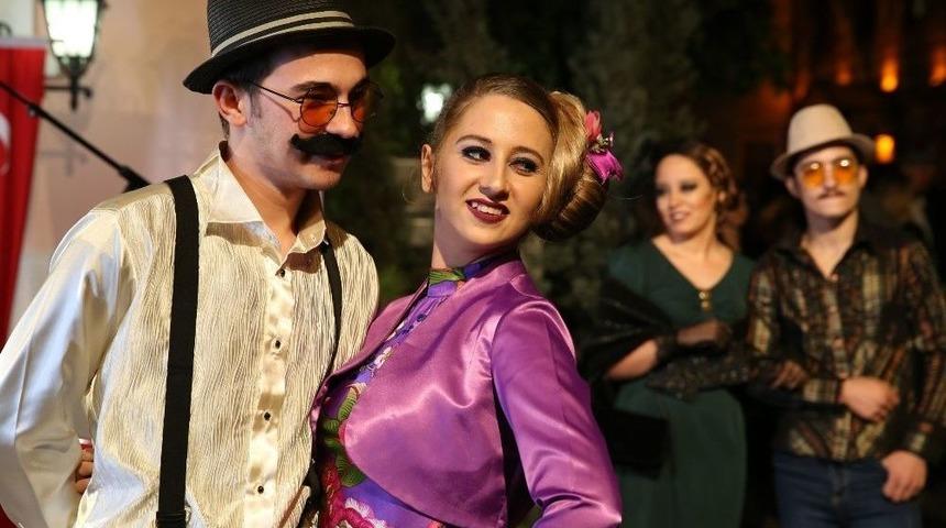 18. İzmir Kısa Film Festivaline Renkli A&ccedil;ılış