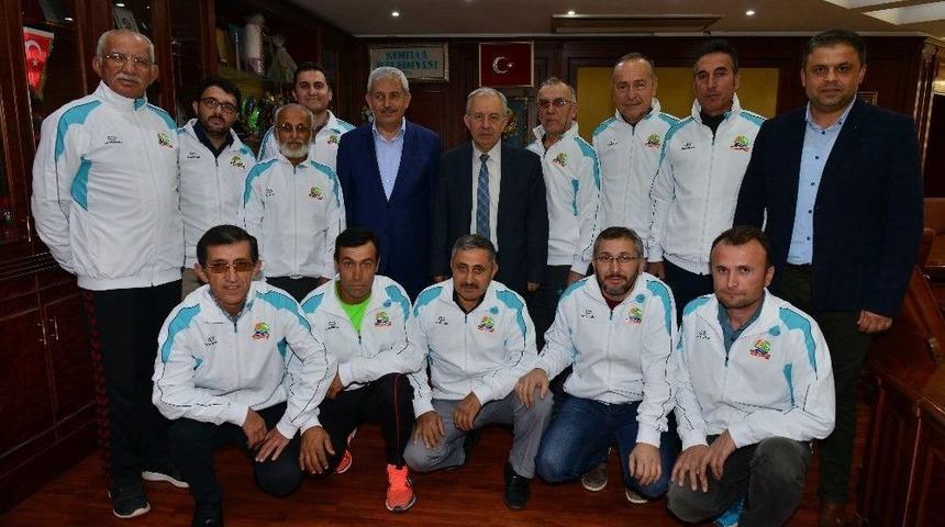 Avrasya Koşusu İ&ccedil;in Kumluca&rsquo;dan 18 Kişi Yola &Ccedil;ıktı