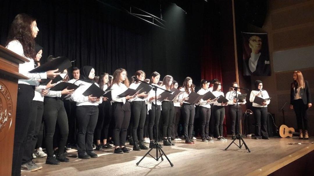 Manisa İl&ccedil;elerinde Atat&uuml;rk&rsquo;e &Ouml;zlem Ve Saygı