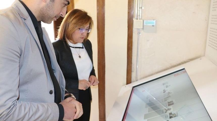 Fatma Şahin&rsquo;den Atat&uuml;rk&rsquo;&uuml;n Evine Ziyaret