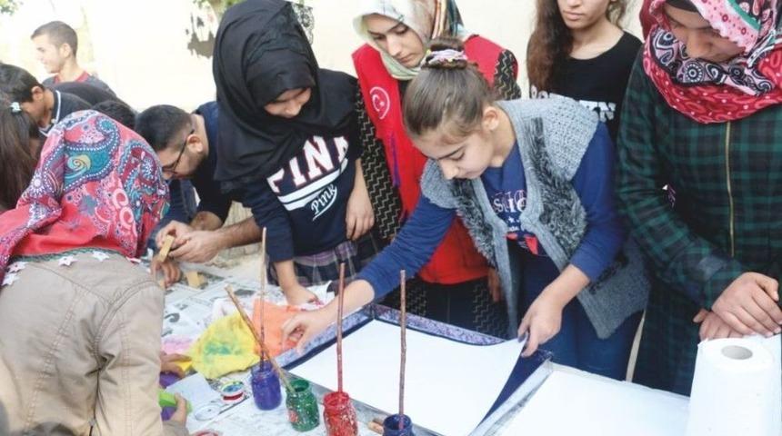 Gen&ccedil;lik Merkezi Gen&ccedil;leri Ortaokul &Ouml;ğrencileriyle Bir Araya Geldi