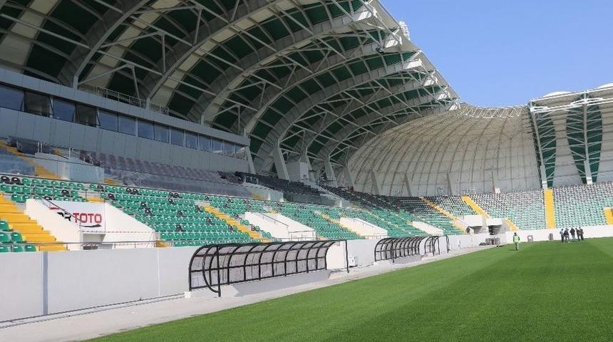 Akhisarspor, İkinci Devre Ma&ccedil;larını Akhisar&rsquo;da Oynayacak