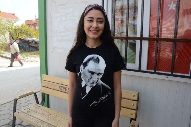 (özel Haber) Atatürk’ü İşaret Diliyle Andı
