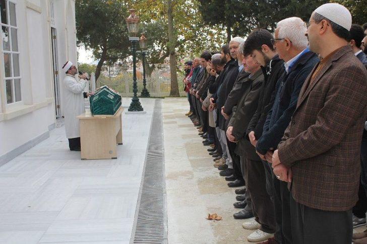 Osmanlı Hanedanından Merhum Salih Zeki Yeğen’in Eşi Ülkü Yeğen Son Yolculuğuna Uğurlandı G2