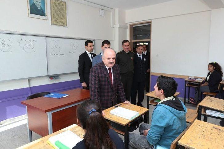 Vali Çakacak, Sarıcakaya Ve Mihalgazi İlçelerini Ziyaret Etti G2