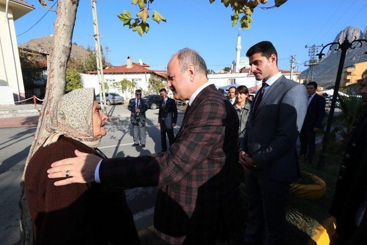 Vali Çakacak, Sarıcakaya Ve Mihalgazi İlçelerini Ziyaret Etti G5