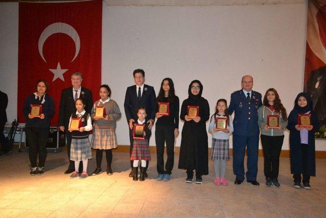 Ayvacık’ta 10 Kasım Atatürk’ü Anma Programı Düzenlendi