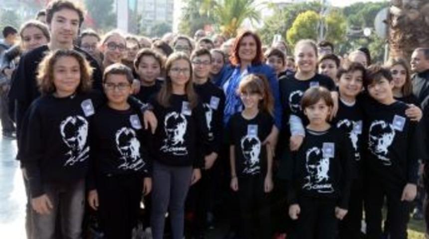 Başkan &Ccedil;er&ccedil;ioğlu, Atat&uuml;rk Sergisini Ziyaret Etti